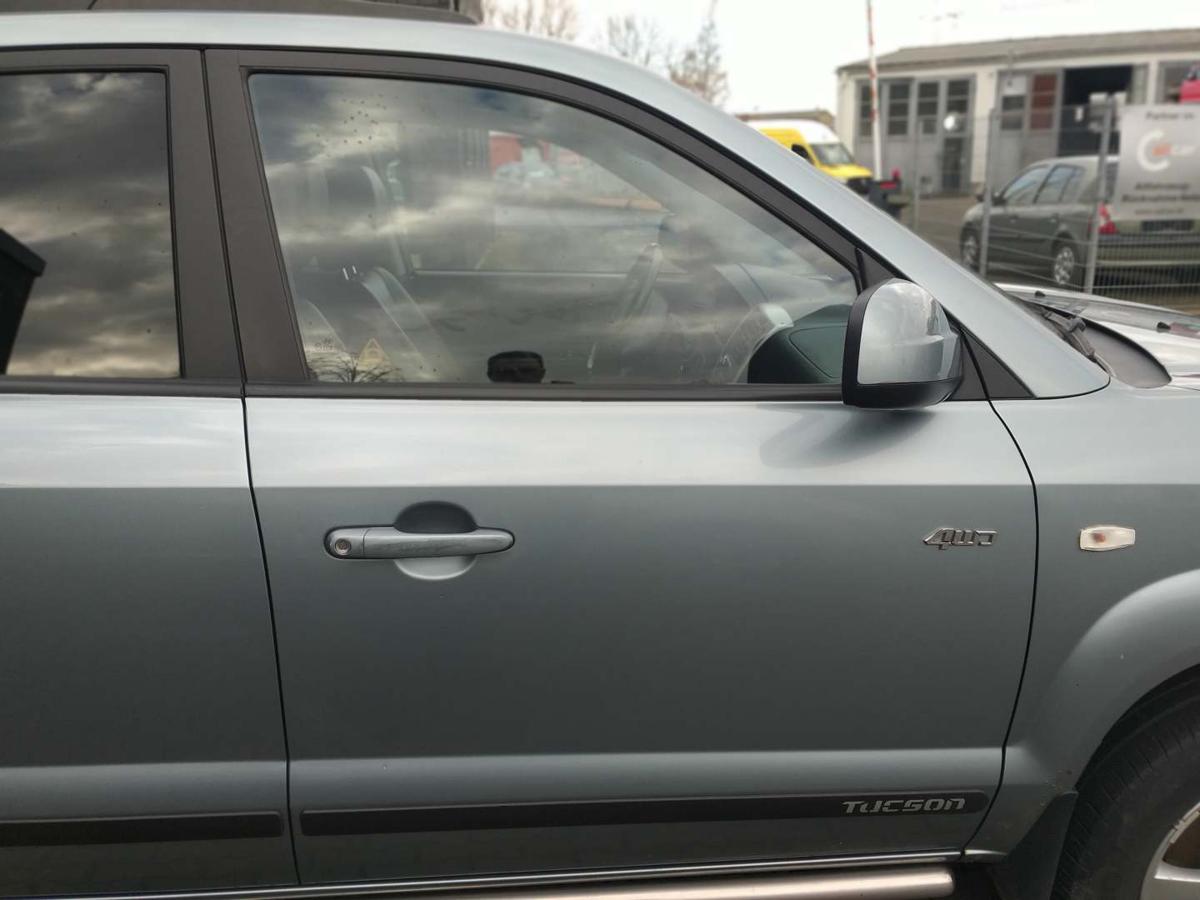 Hyundai Tucson original Tür vorn rechts Hellblaumetallic Rohbau Bj.2005